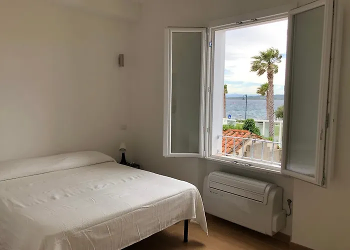 Apartament La Finestra Sul Porto *